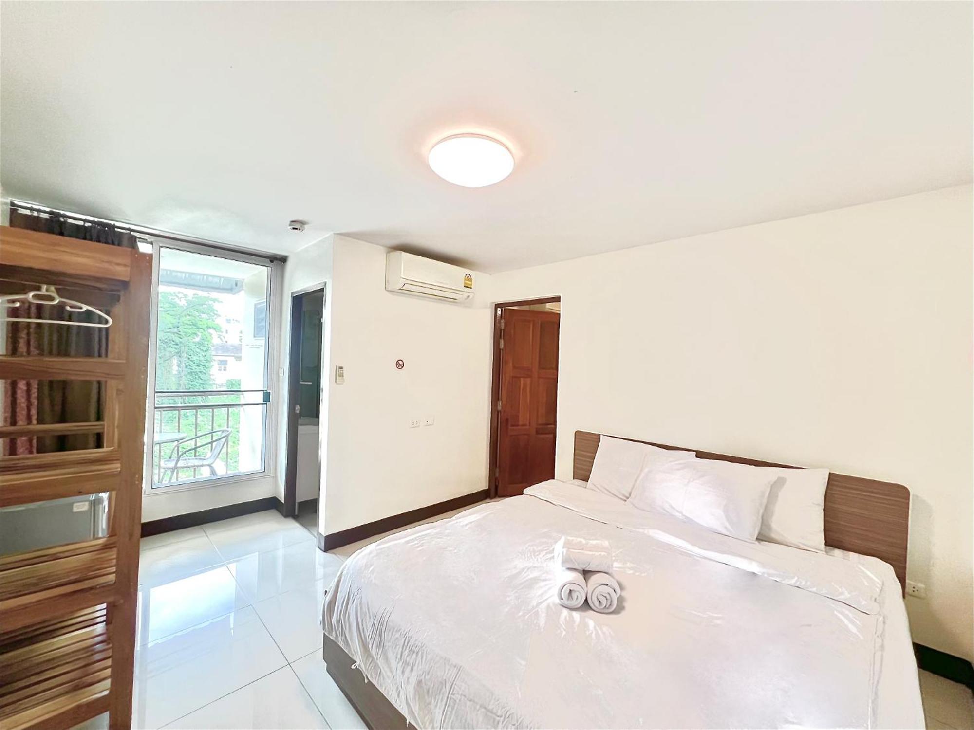 Bloom Guesthouse Chiang Mai Exteriör bild